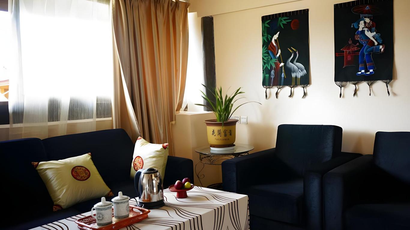 Lijiang Wangjia Courtyard Inn