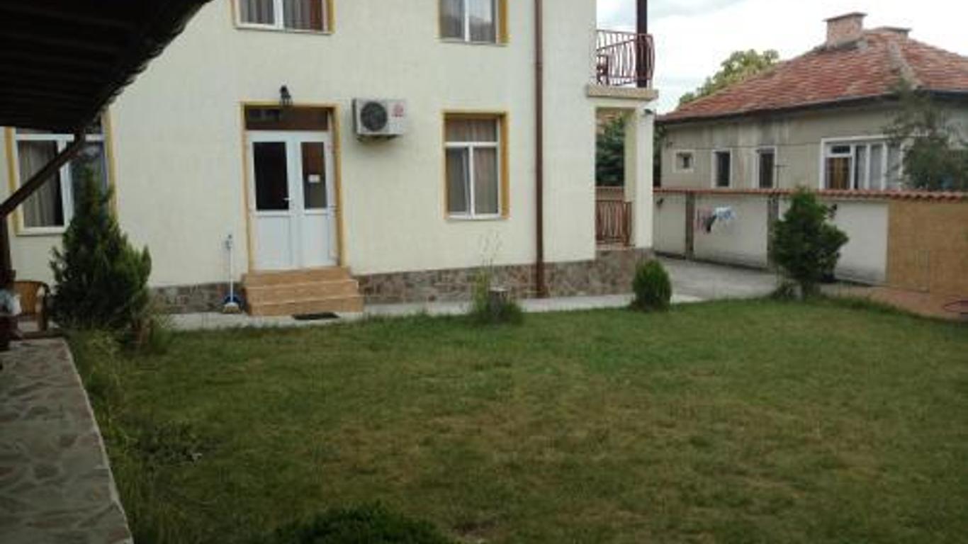 Guest House Gergevana
