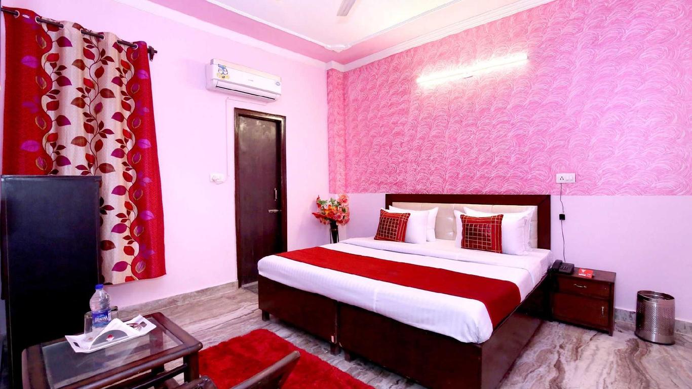O Hotel Vansh Palace