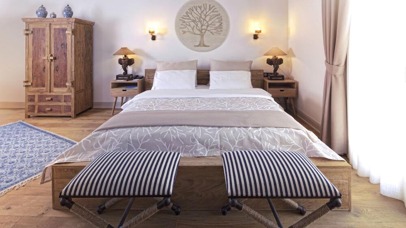 Agrovela Alacati Hotel