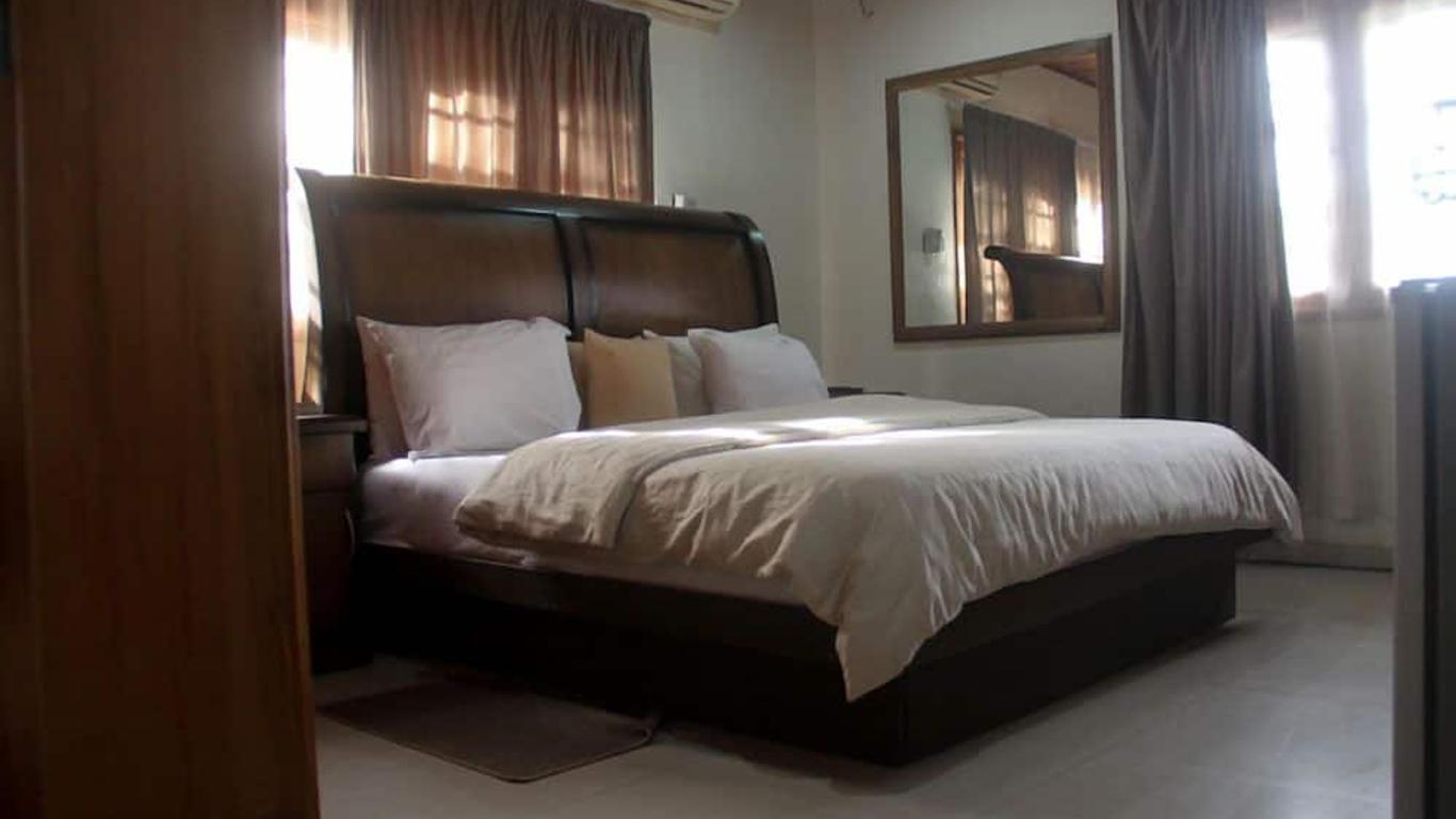 Ponderosa Travel Lodge