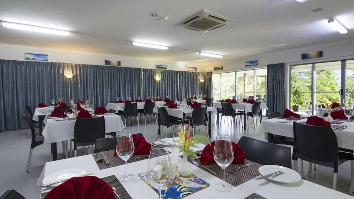 Crossroads Hotel Lae
