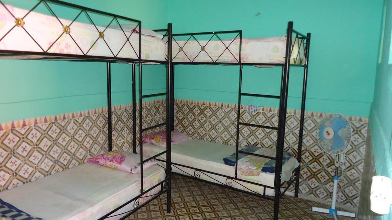 Hostel Kif-Kif