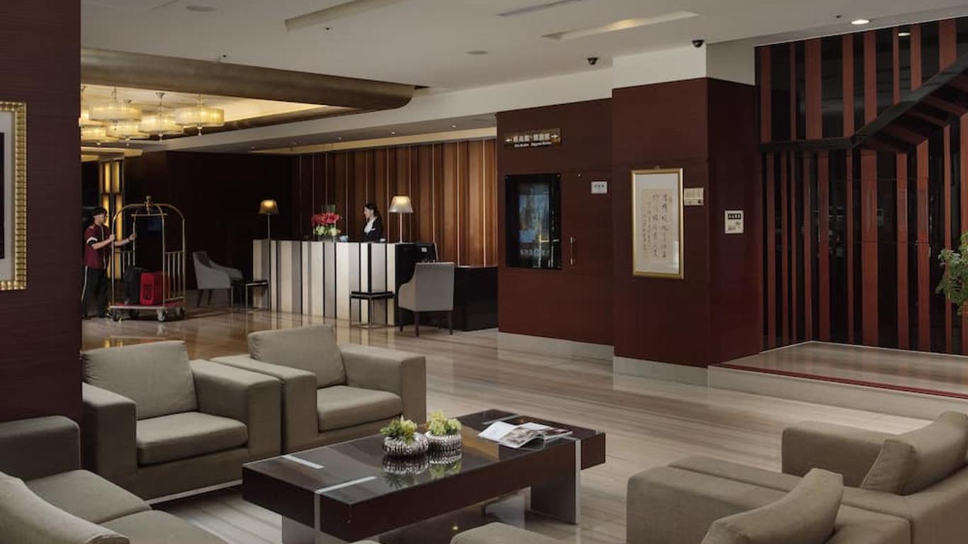 Urban Hotel33