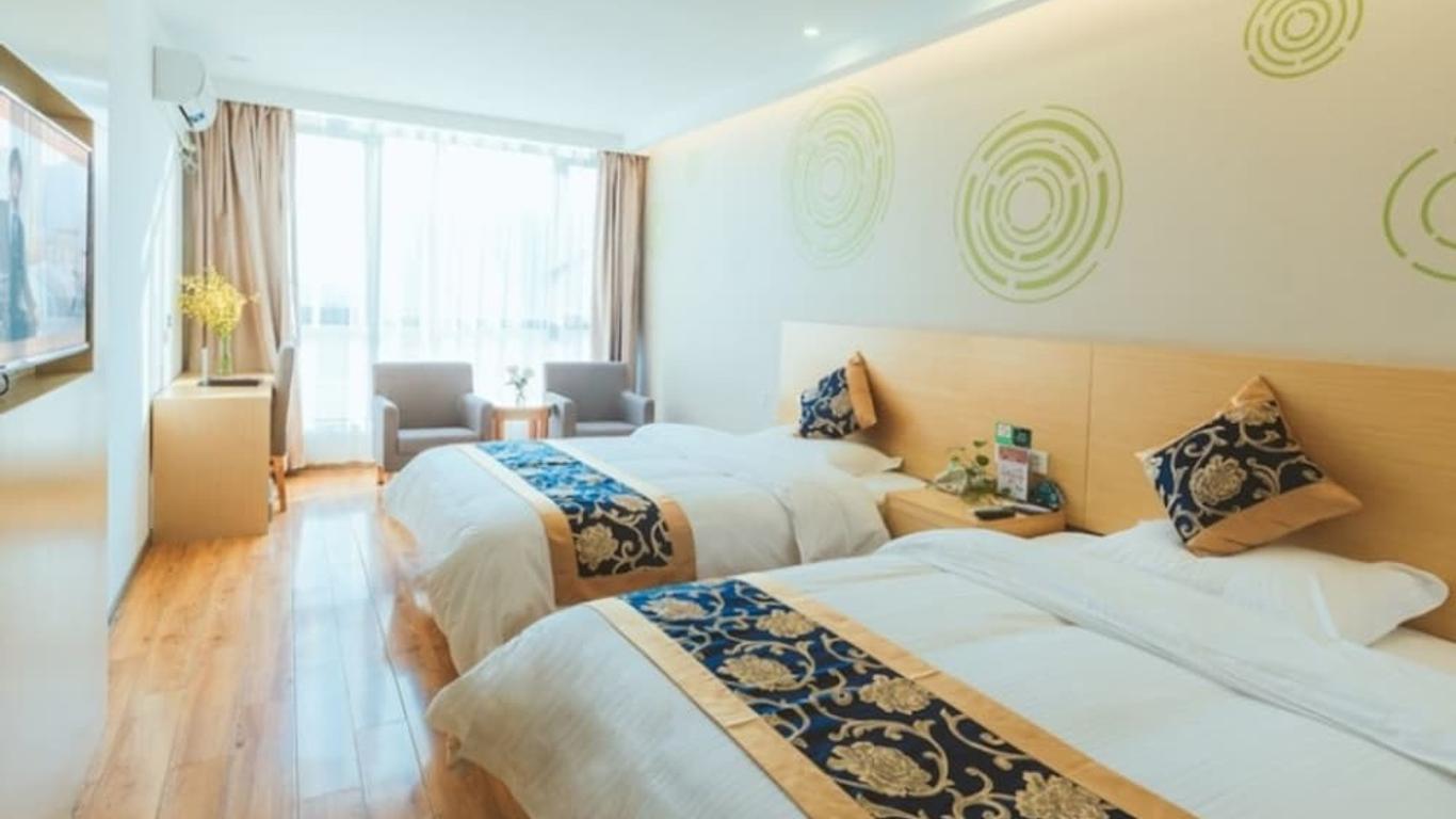 Greentree Inn Shanghai Fengxian District Nanqiaoxincheng Metro Station Express Hotel