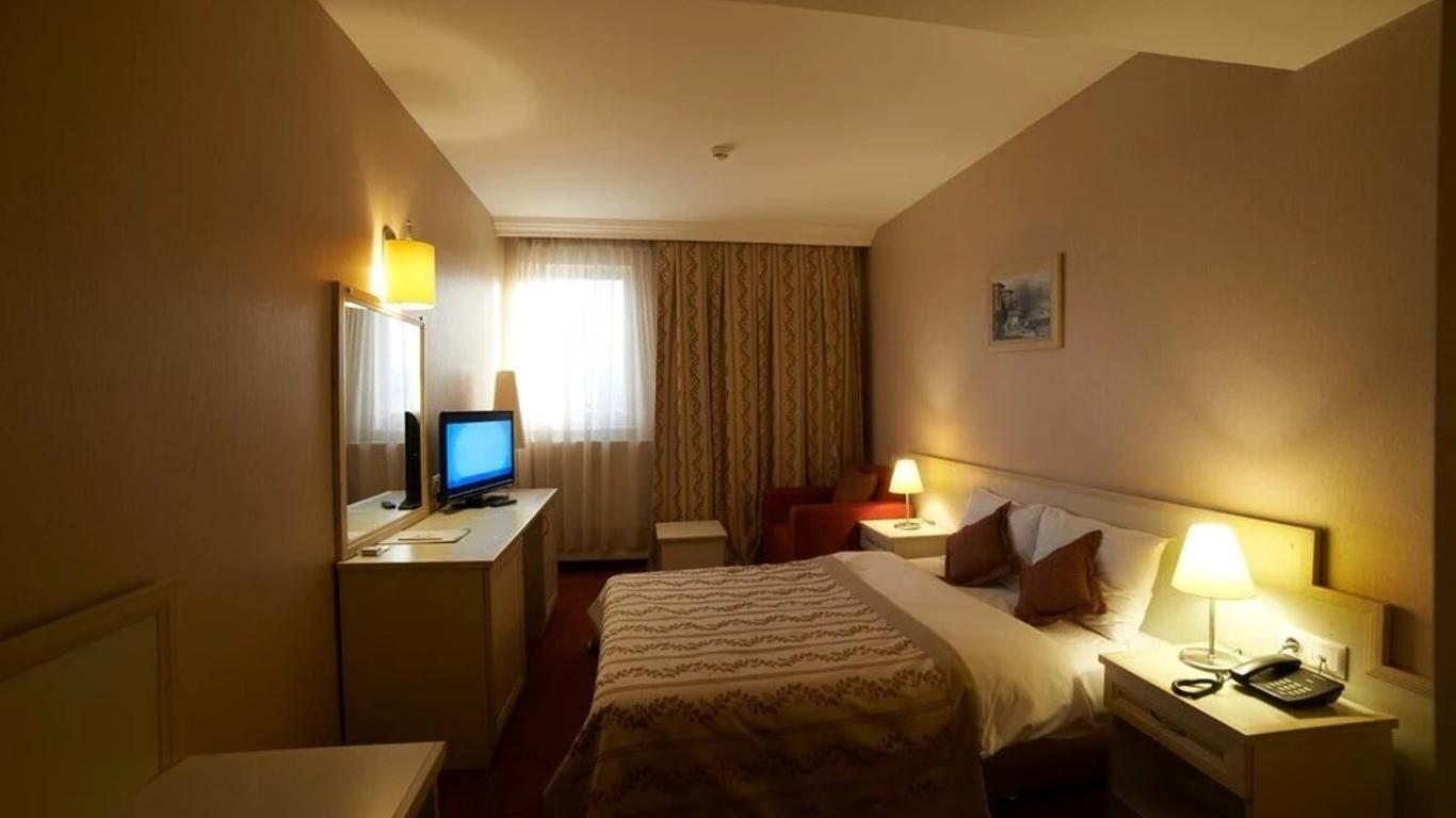 Cali Hotel
