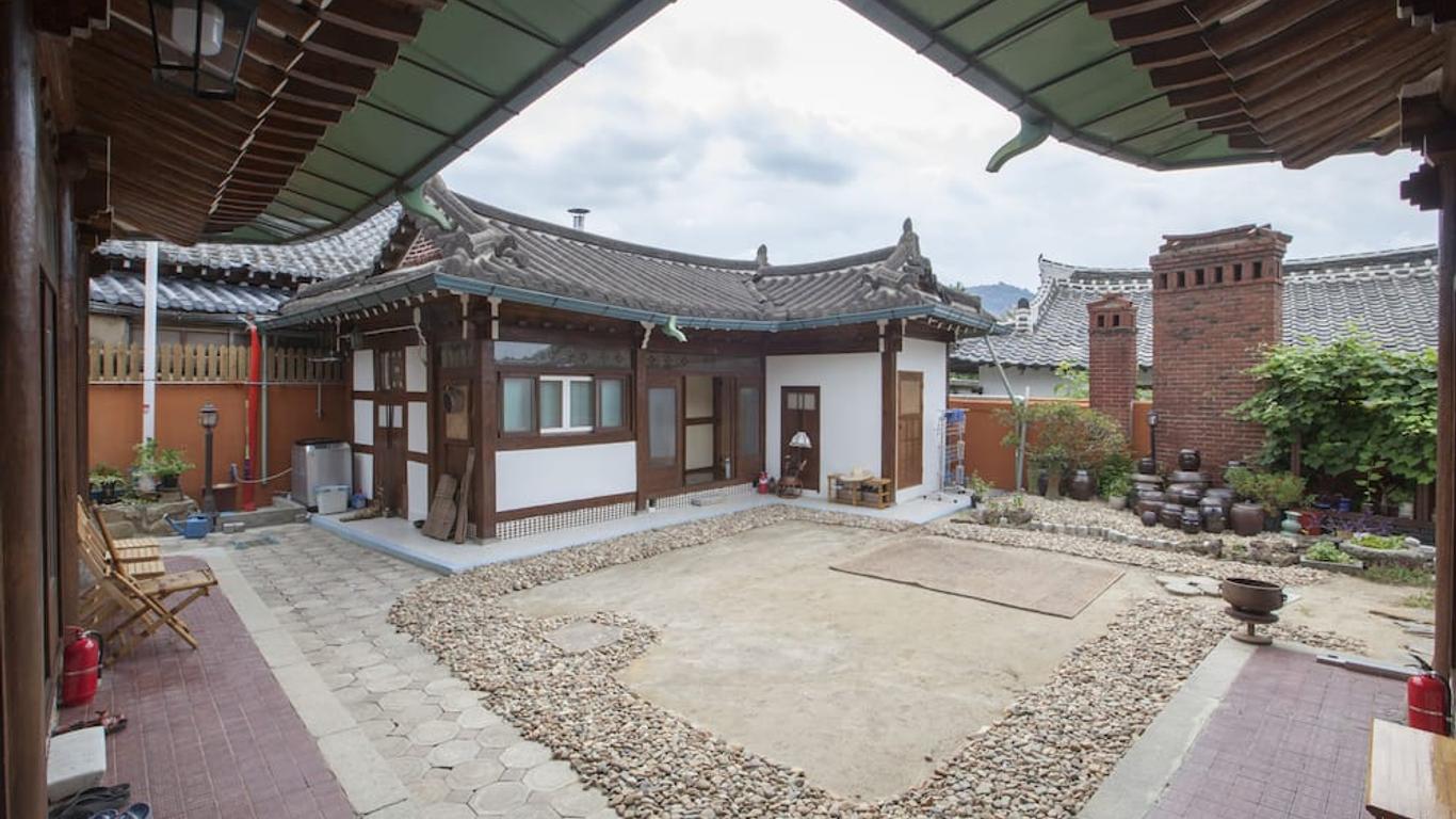 The Hanok