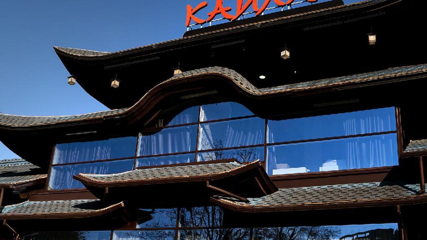 Kailas Park & Spa Hotel