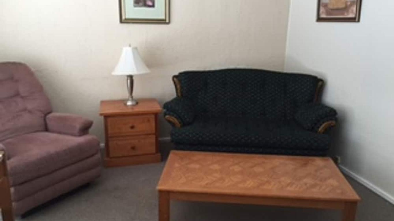 Trail Motel & Mobile Home Park & Rv Park