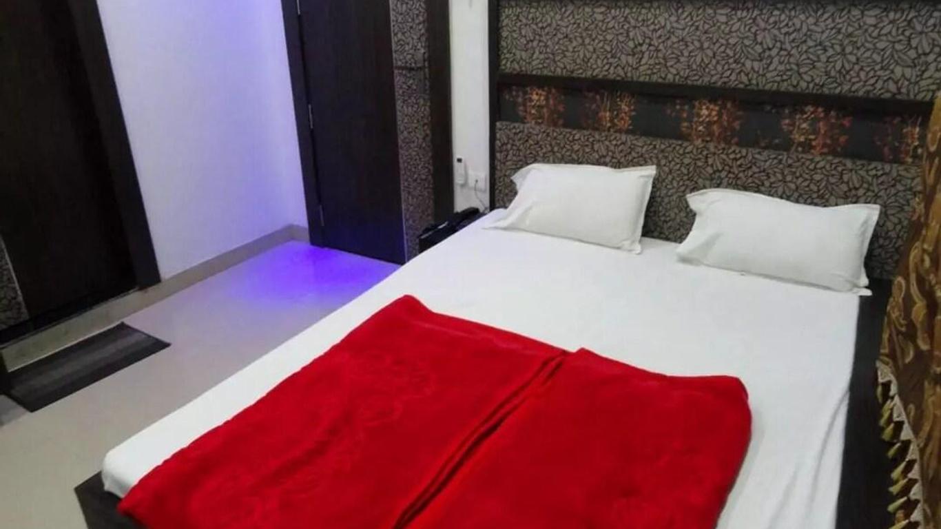 Hotel Sukh Sagar