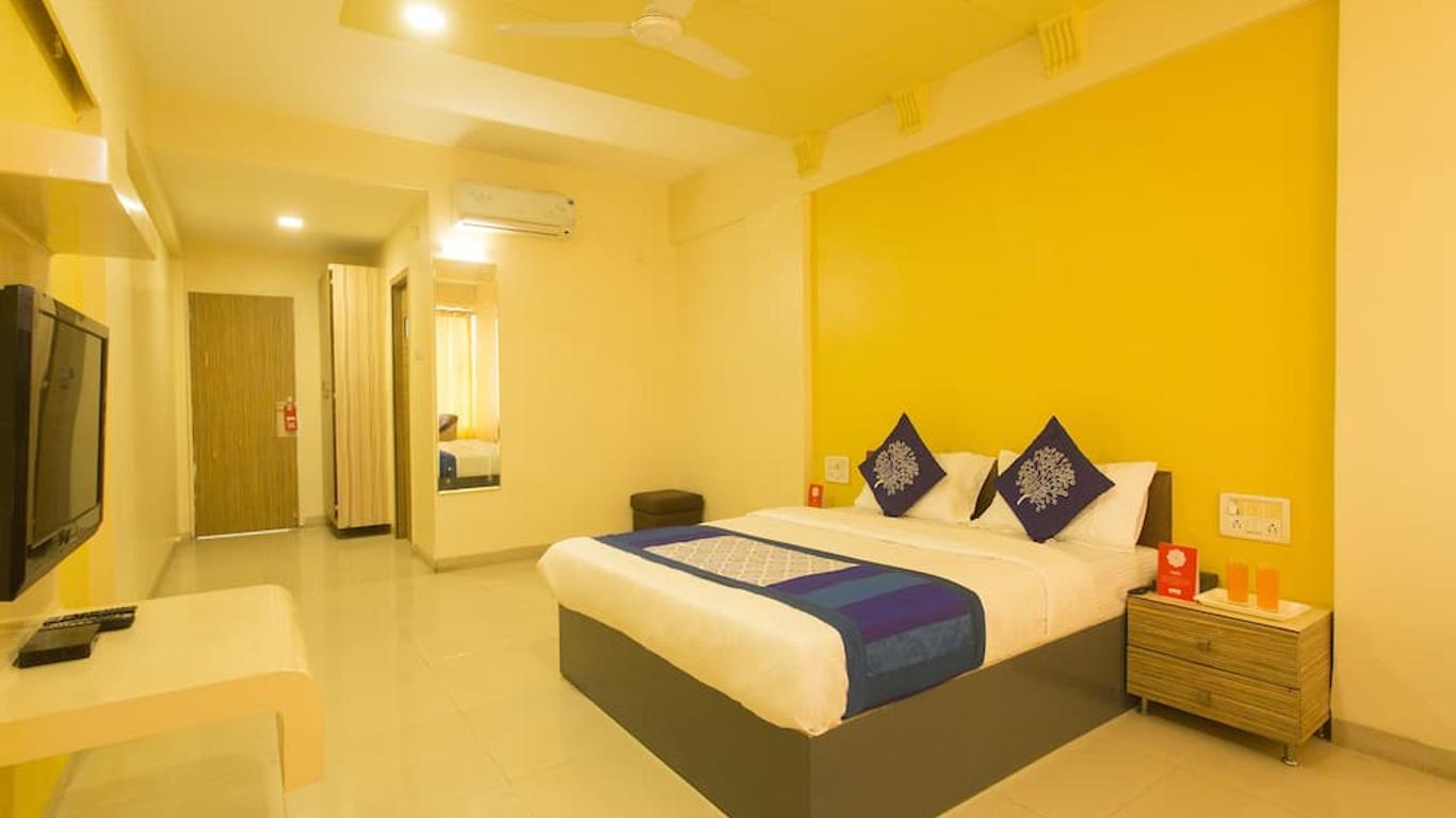 OYO 11091 Hotel Silver Court