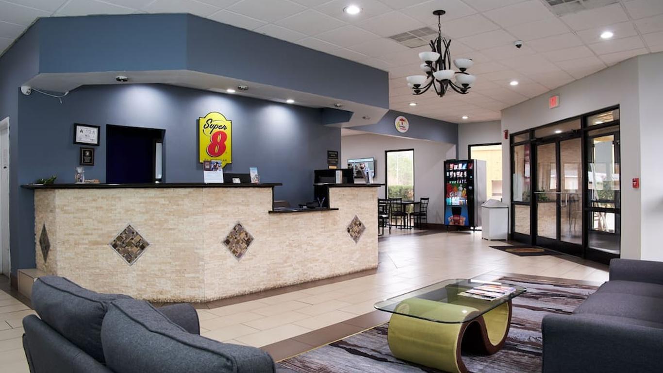Super 8 by Wyndham Garysburg/Roanoke Rapids