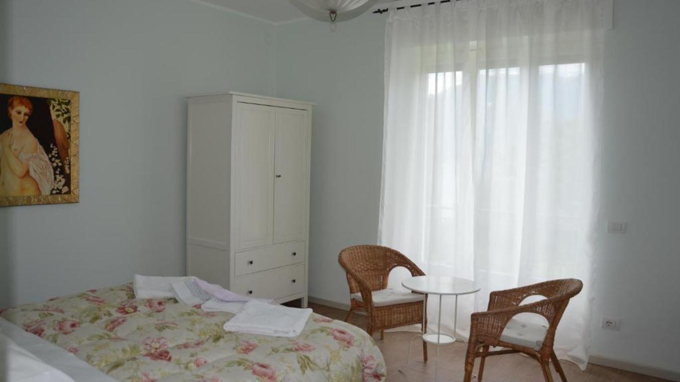 B&B Cherry En Rose