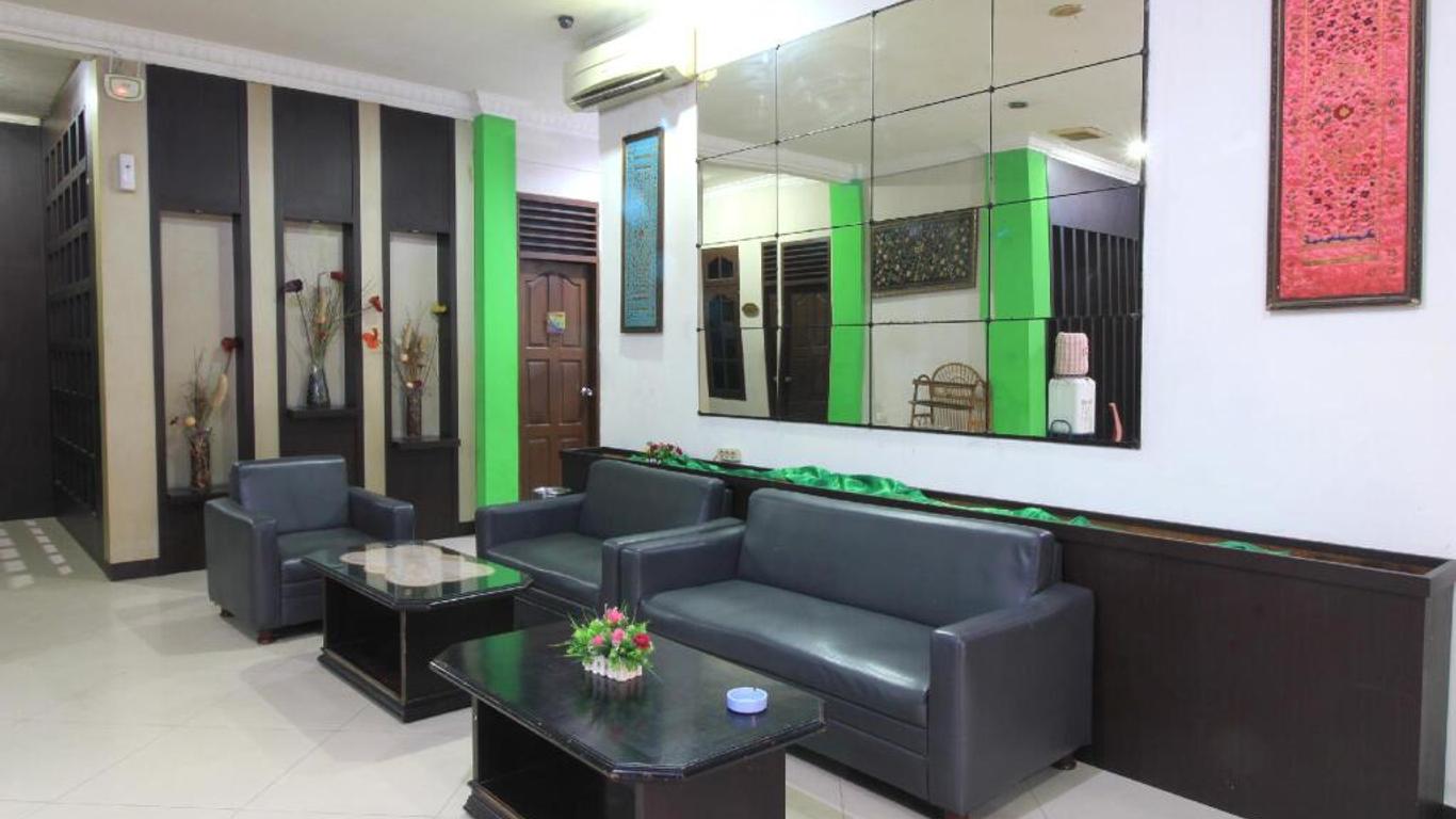 OYO 717 Hotel Dharma Utama Syariah