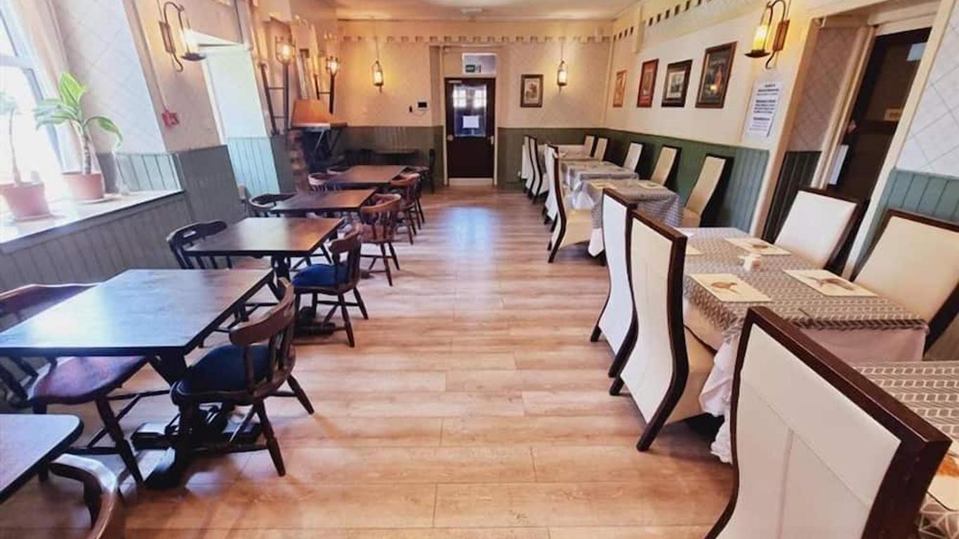 Roy Bridge Hotel