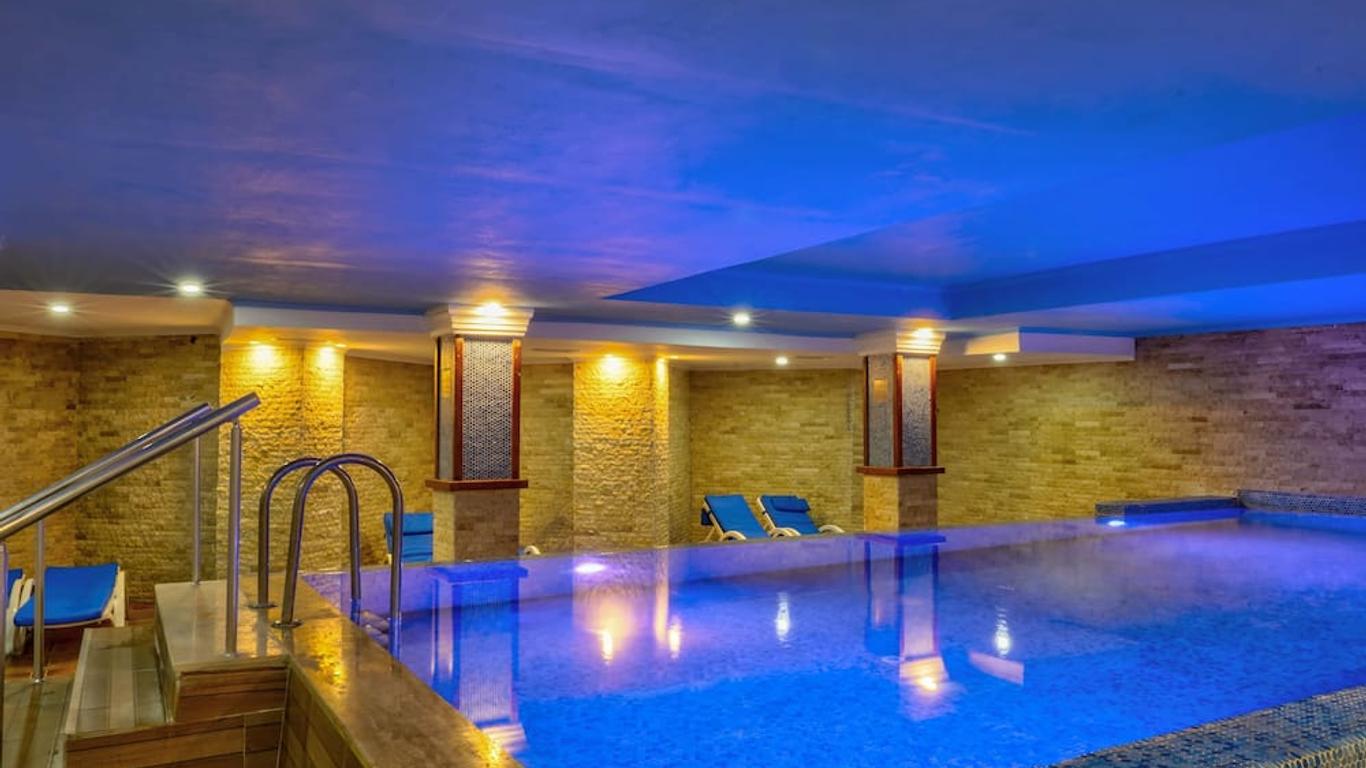 Taç Premier Hotel & Spa