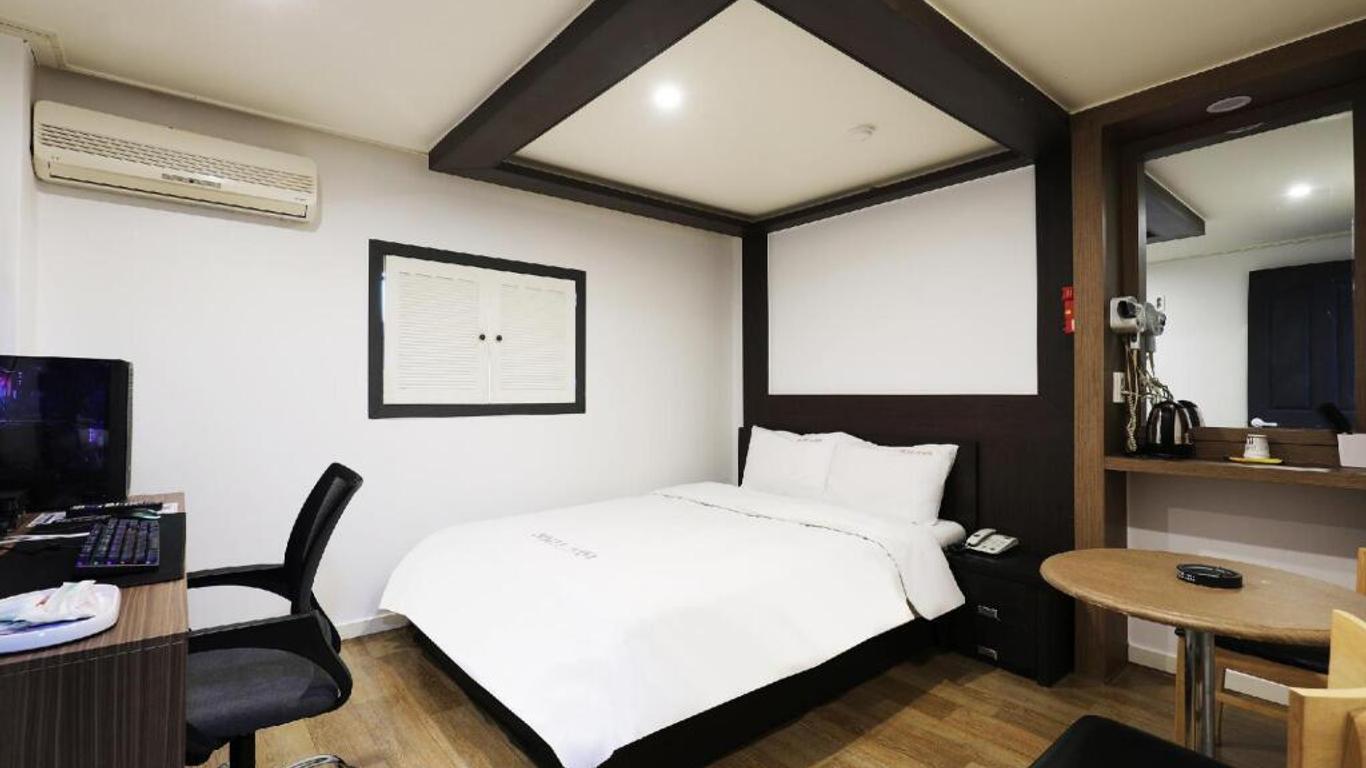 Suwon Station Hotel Insta