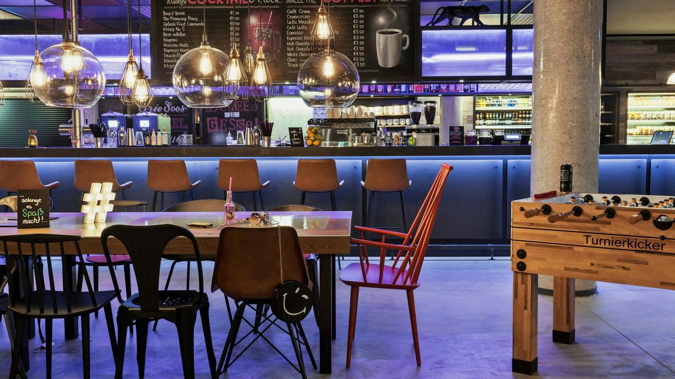Moxy Belfast City