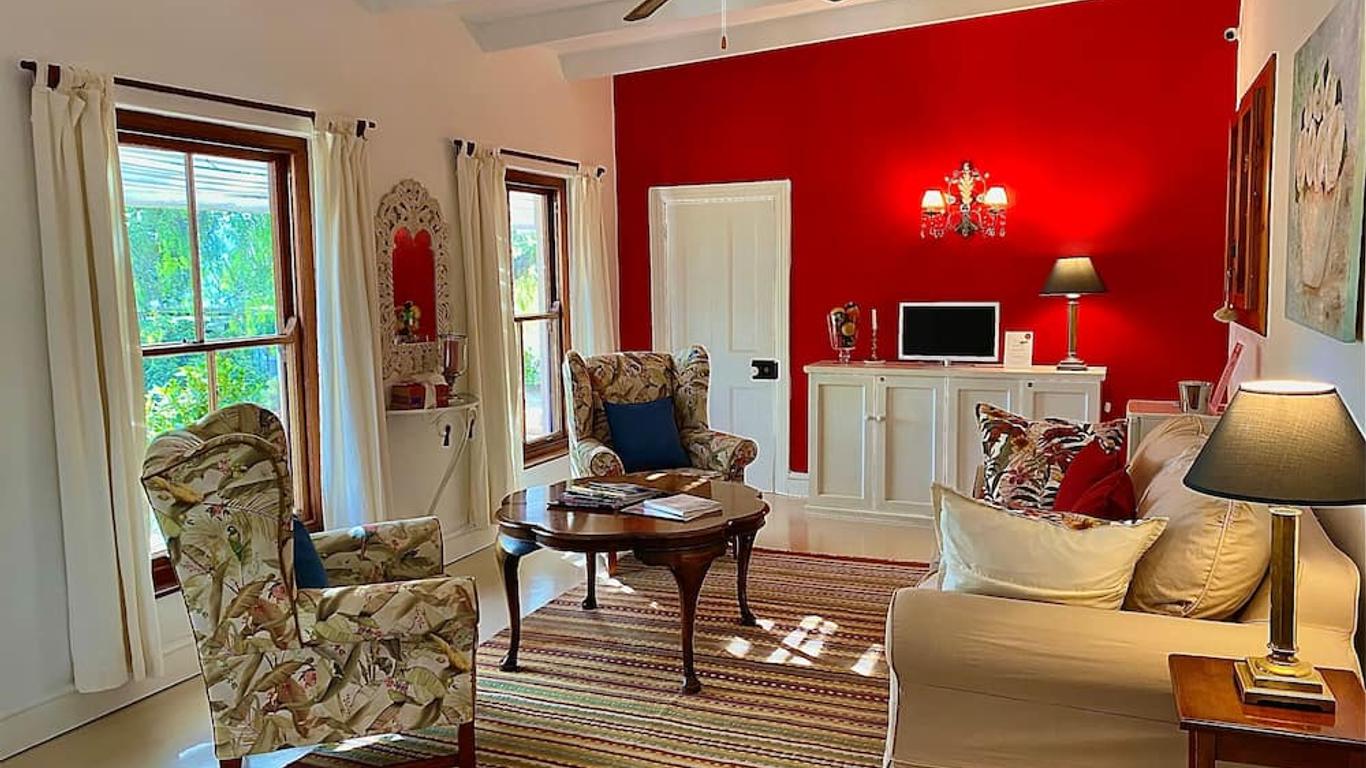 Darling Lodge Guest House