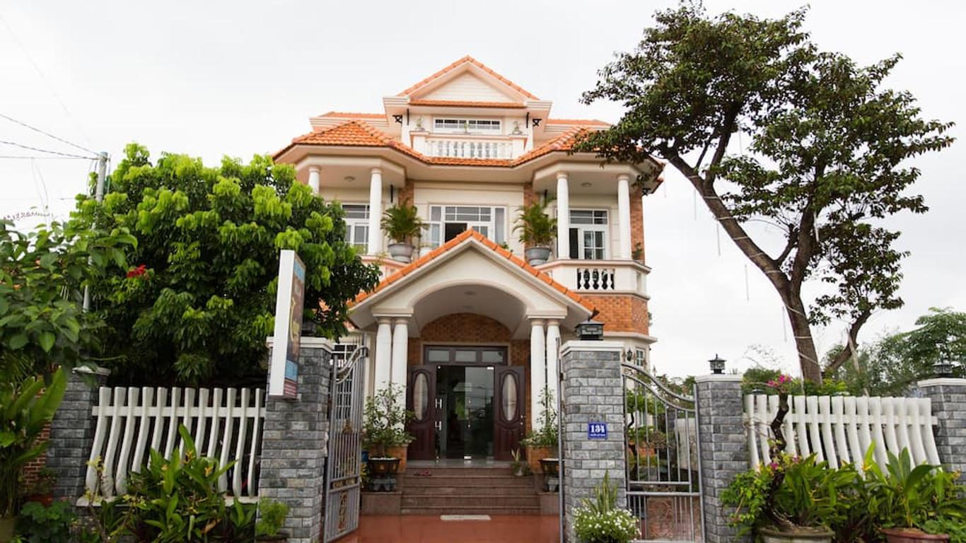 Beautiful Moon Hoi An Villa