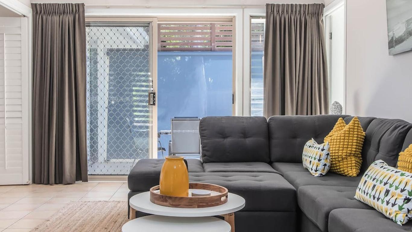 Hastings Cove Waterfront Holiday Apartments