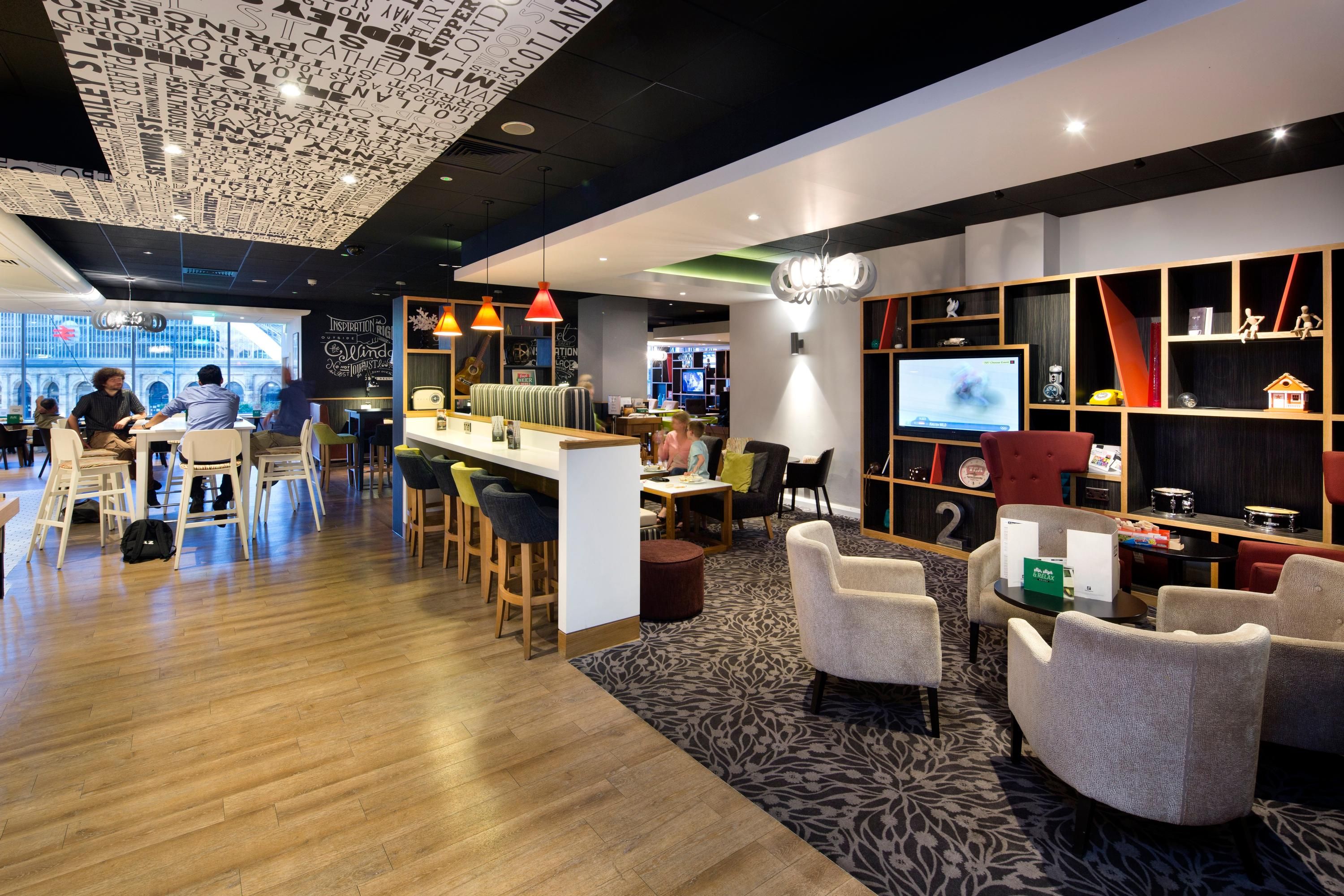 Holiday Inn Liverpool - City Centre en $94 ($̶2̶4̶0̶). Liverpool Hoteles -  KAYAK