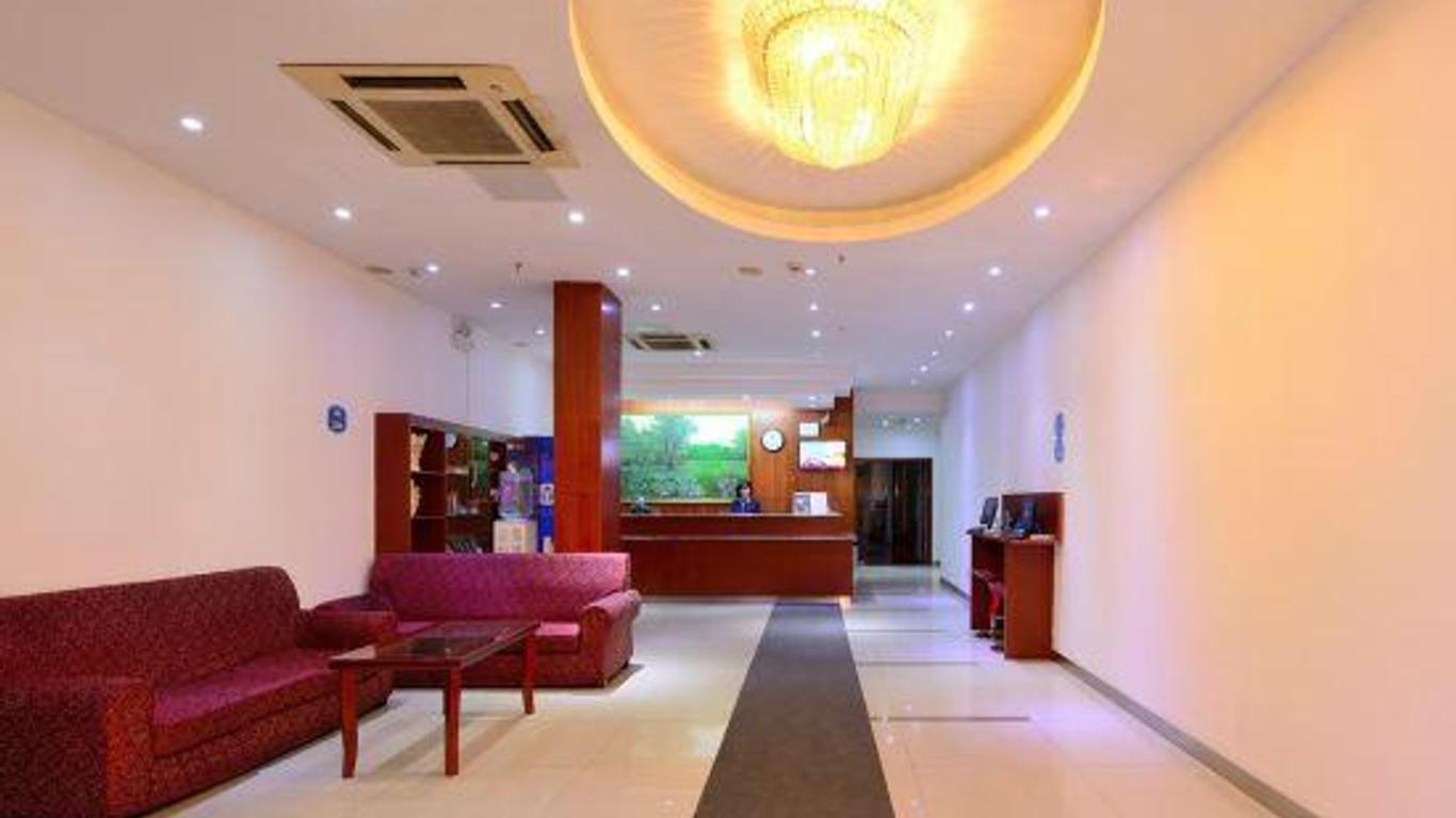 Hanting Hotel (Shanghai Lujiazui Zhangyang Road)