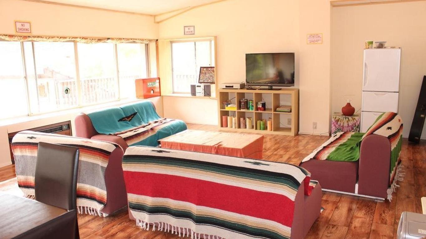 Alpine Lodge - Hostel