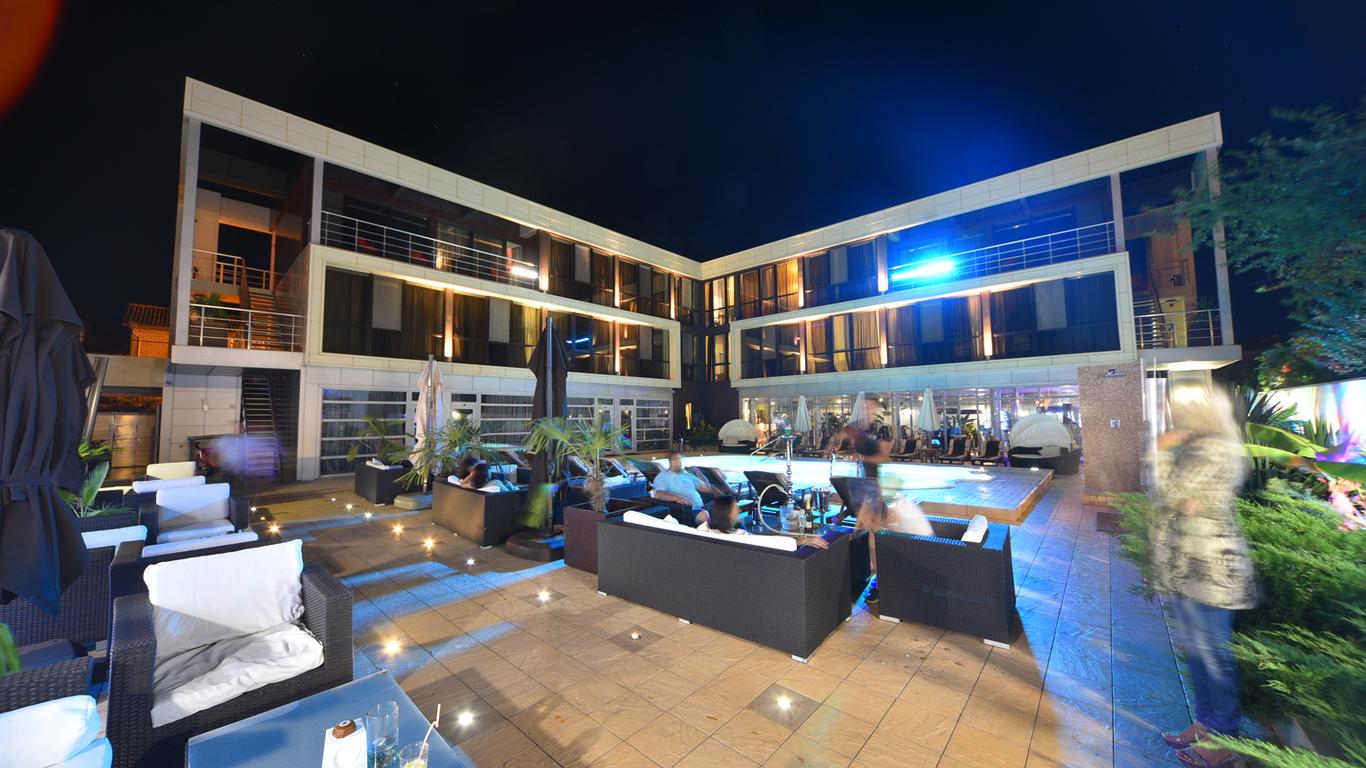 Bless Resort & Villa