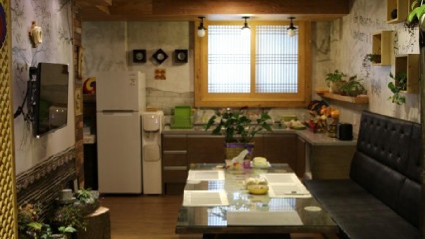 Jeonju Yeoji Guest House
