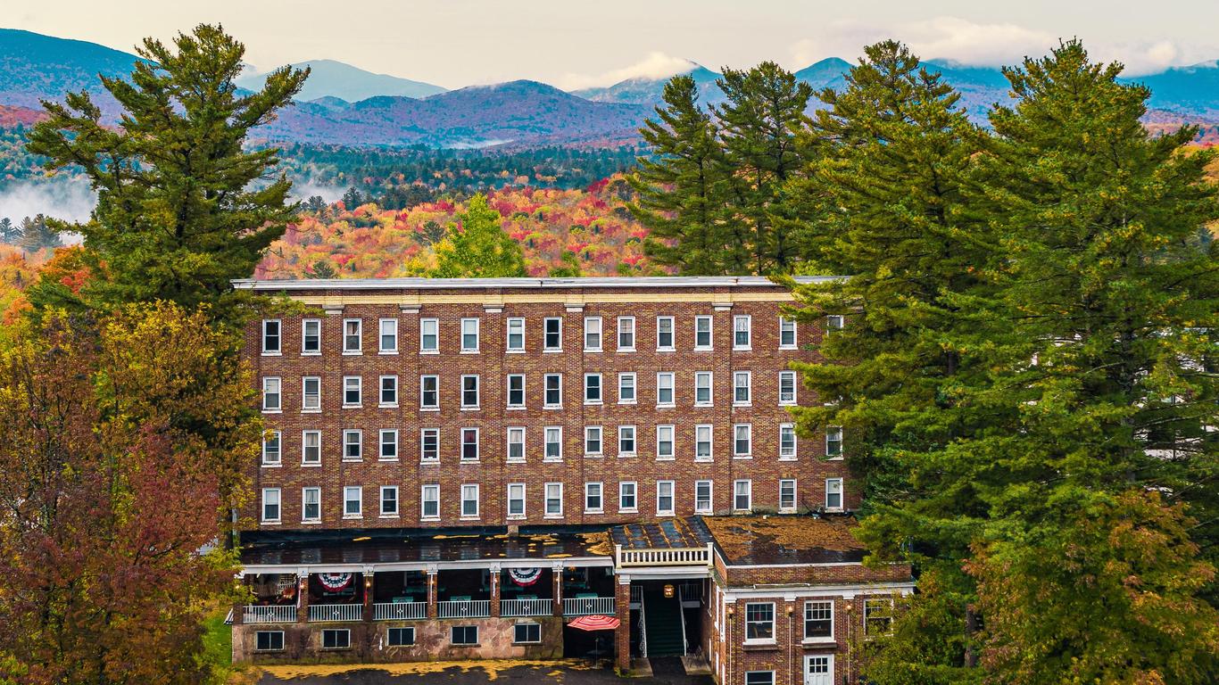 The Pines Inn