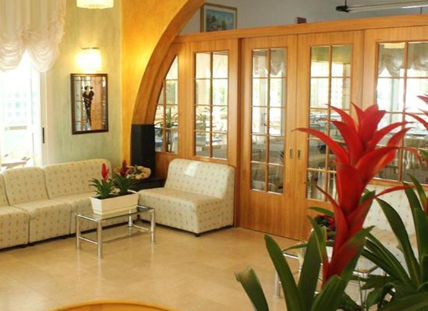 Entrada del hotel Foto