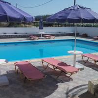 Karmi Studios & Apartments