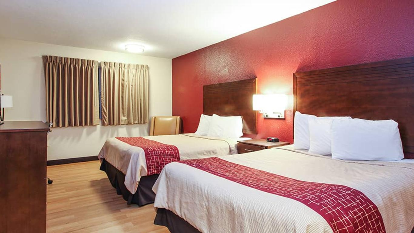 Evergreen Inn & Suites Portland