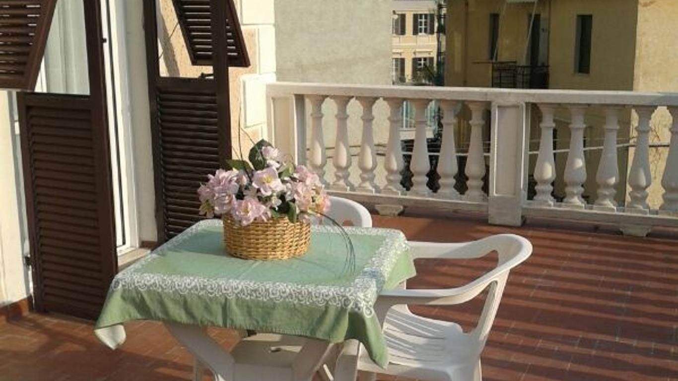 Albergo Fiorenza & Banksia Meuble