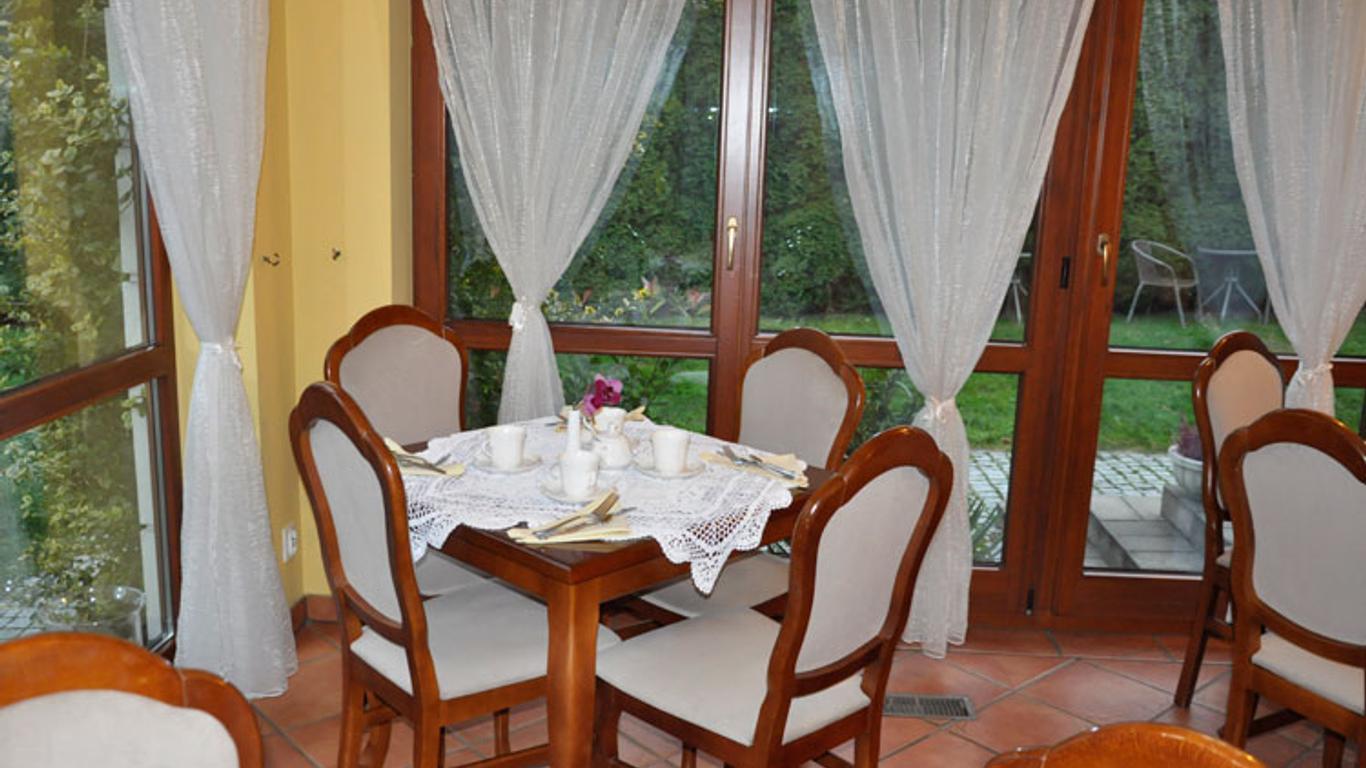 Villa Del Arte Bed & Breakfast