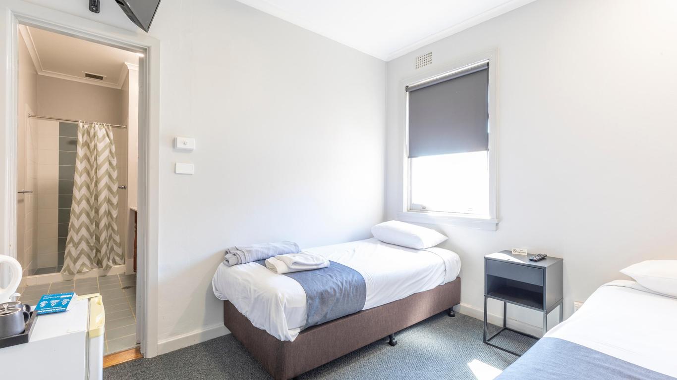 The George Hotel