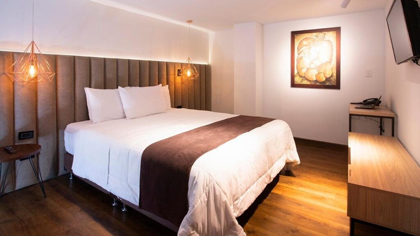 Hotel Torre Del Bosque Pasto