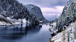 Encuentra vuelos baratos a Banff